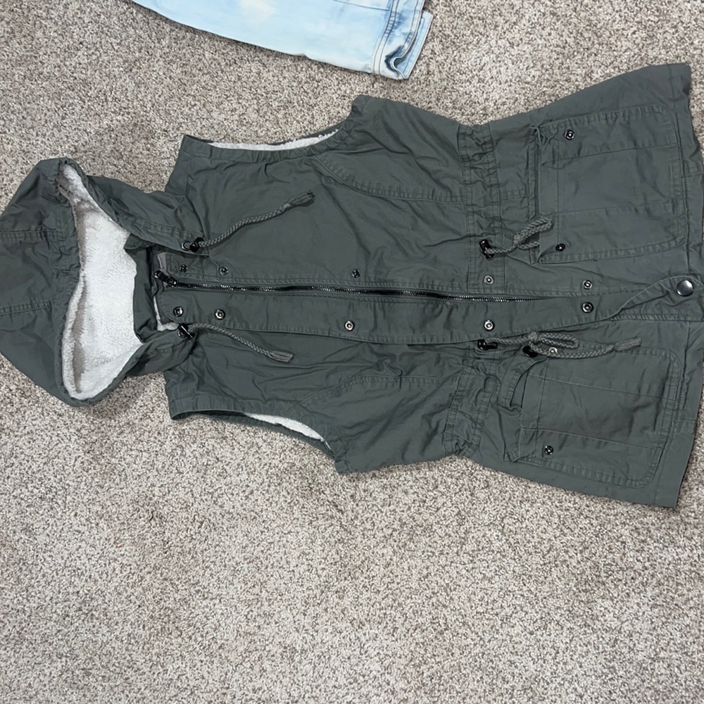 Woman’s vest